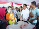 Pemerintah Provins Sumatera Selatan (Sumsel) berkolaborasi dengan BUMD dan Bank Indonesia Perwakilan Sumsel menggelar operasi pasar murah. Acara yang dibuka langsung oleh Wakil Gubernur Sumsel, H. Cik Ujang, ini dilaksanakan di terminal Sako Pasar Perumnas Palembang, Kamis (18/9/2025). Pemerintah Provins Sumatera Selatan (Sumsel) berkolaborasi dengan BUMD dan Bank Indonesia Perwakilan Sumsel menggelar operasi pasar murah. Acara yang dibuka langsung oleh Wakil Gubernur Sumsel, H. Cik Ujang, ini dilaksanakan di terminal Sako Pasar Perumnas Palembang, Kamis (18/9/2025),