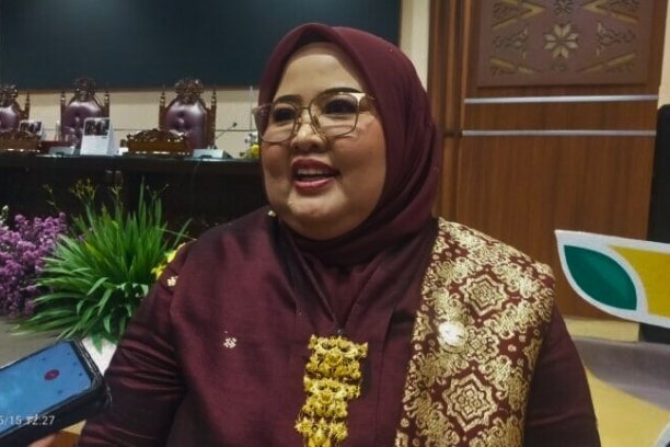 Ketua Komisi I DPRD Sumsel Hj Meilinda, SSos, MM,