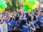 Sebanyak 722 PPPK di Lahat resmi dilantik. Bupati Bursah Zarnubi tekankan ASN harus ramah, cepat, dan profesional dalam melayani masyarakat. Sebanyak 722 PPPK di Lahat resmi dilantik. Bupati Bursah Zarnubi tekankan ASN harus ramah, cepat, dan profesional dalam melayani masyarakat.