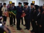Pemkot Palembang merotasi pejabat eselon III dan IV, sejumlah kepala dinas bergeser posisi strategis. Sekda Aprizal Hasyim tekankan penyegaran organisasi.