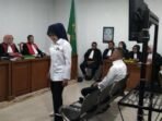 Sidang perdana kasus korupsi PMI Palembang ungkap fakta baru: eks Wakil Wali Kota Palembang, Fitrianti Agustinda, ternyata sedang proses cerai dengan suaminya, Dedi Sipriyanto.