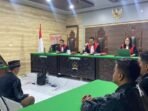 Pengadilan Negeri Lahat menjatuhkan hukuman mati kepada Ebi, terdakwa kasus narkotika yang terbukti membunuh dan menganiaya polisi saat penggerebekan.