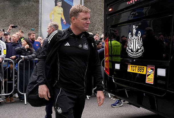 Manajer Newcastle United Eddie Howe tiba di tanah menjelang pertandingan Liga Premier di Stadion American Express, Brighton dan Hove. Tanggal gambar: Sabtu 18 Oktober 2025. (Foto oleh Gareth Fuller/PA Images melalui Getty Images)