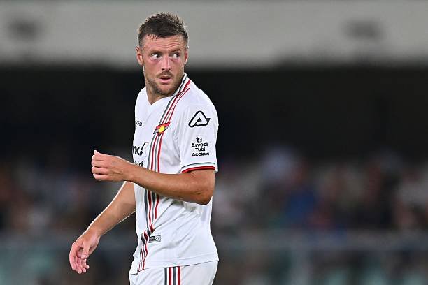 Jamie Vardy membela US Cremonese saat pertandingan Serie A antara Hellas Verona FC dan US Cremonese di Stadio Marcantonio Bentegodi pada 15 September 2025. Foto: Alessandro Sabattini/Getty Images
