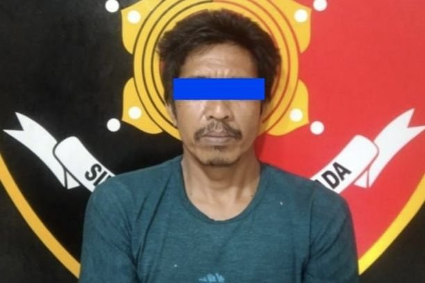 Seorang warga Desa Jajaran Baru I, Kecamatan Megang Sakti, Kabupaten Musi Rawas, diringkus polisi usai menganiaya rekan sekampungnya hanya karena alat panen sawit dianggap jelek.