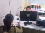 Seorang wanita berinisial EL (20) melaporkan mantan kekasihnya ke Polrestabes Palembang setelah video tanpa busananya disebar di media sosial. Polisi kini tengah menyelidiki kasus pelanggaran UU ITE tersebut.