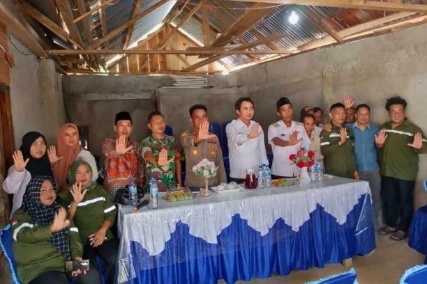 Polsek Talang Padang hadiri Musdes RKPDes 2026 di Desa Macang Manis untuk memperkuat sinergitas dan mendukung pembangunan desa yang transparan, aman, serta partisipatif.