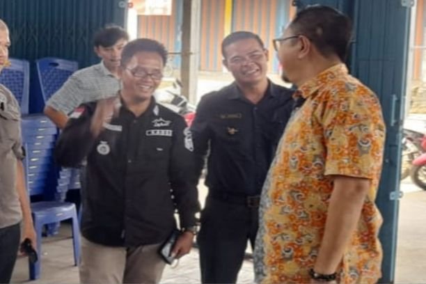 David Hadrianto Aljufri gelar reses di Lahat, serap aspirasi warga terkait fasilitas olahraga dan pupuk subsidi. Reses berlangsung hangat dengan respon cepat dari anggota dewan.