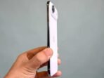 Apple dikabarkan akan memangkas produksi iPhone Air sebanyak 1 juta unit akibat penjualan yang kurang memuaskan, meski seri iPhone 17 Pro dan Pro Max justru mengalami peningkatan signifikan.