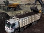 Produksi batu bara di Sumatera Selatan anjlok drastis akibat belum tersambungnya jalan khusus tambang yang menjadi jalur utama distribusi. Pemerintah daerah kini dikejar waktu untuk mempercepat penyelesaian proyek demi memulihkan operasional perusahaan tambang di Muara Enim dan Lahat.