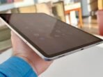 Samsung Galaxy Tab S11 hadir dengan desain super tipis, layar OLED 120Hz lebih terang, prosesor Dimensity 9400 Plus, dan fitur AI yang makin cerdas.