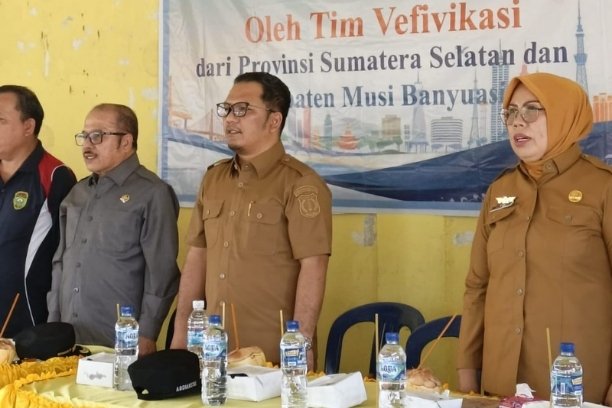 Tim Pemprov Sumsel dan Pemkab Muba meninjau rencana pemekaran Kecamatan Lalan menjadi Karang Agung Jaya untuk percepatan pelayanan publik di Muba.