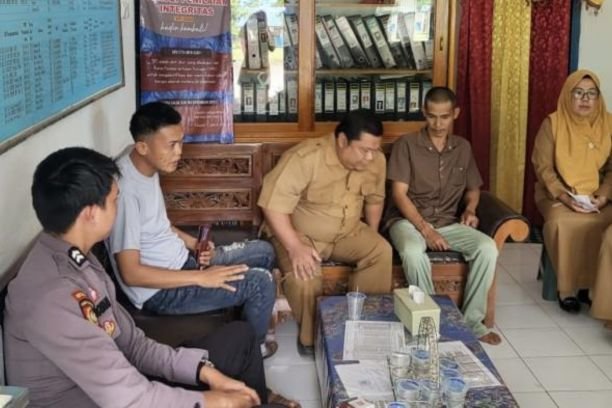 Kasus pencurian oleh pelajar SMP di Empat Lawang berakhir damai. Pemilik warung memilih menyelesaikan perkara secara kekeluargaan bersama pihak sekolah dan polisi.