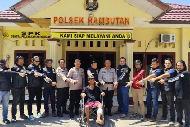 Polisi tembak Anton alias Kulub, begal sadis di Banyuasin, yang melawan saat ditangkap. Ia residivis dan gunakan hasil rampasan untuk beli narkoba.