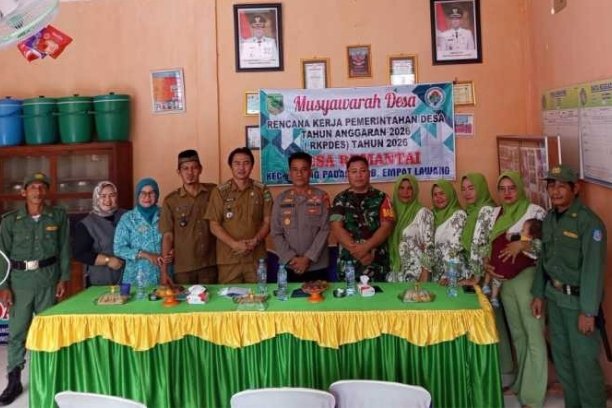 Musdes RKPDes 2026 di Desa Remantai dihadiri Kapolsek Talang Padang AKP Sugeng Sutrisno, wujud sinergi Polri dan pemerintah desa menuju pembangunan transparan.