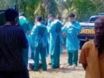 Keluarga Miksan (41), warga Muratara, mendesak polisi mengusut penyebab kematian yang awalnya disebut kecelakaan. Hasil autopsi menemukan peluru di kepala korban. Satu terduga pelaku telah diamankan, sementara penyelidikan kasus masih berlanjut.