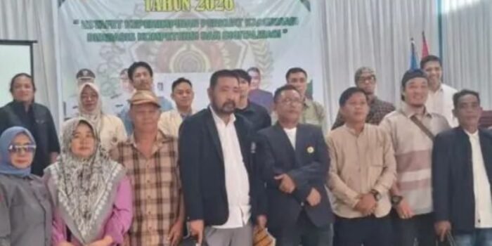 Ehdi Amin akhirnya resmi terpilih sebagai Ketua Persatuan Wartawan Indonesia (PWI) Kabupaten Lahat periode 2026-2029 dalam Konferensi Kabupaten (Konferkab) PWI Lahat yang digelar di Hotel Bukit Serelo Lahat, Kamis (12/2/2026).